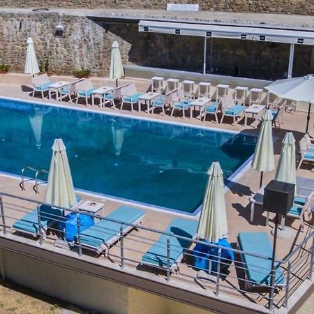 Nymfes Hotel Káto Loutrákion 외부 사진