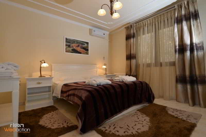 Nymfes Hotel Káto Loutrákion 외부 사진