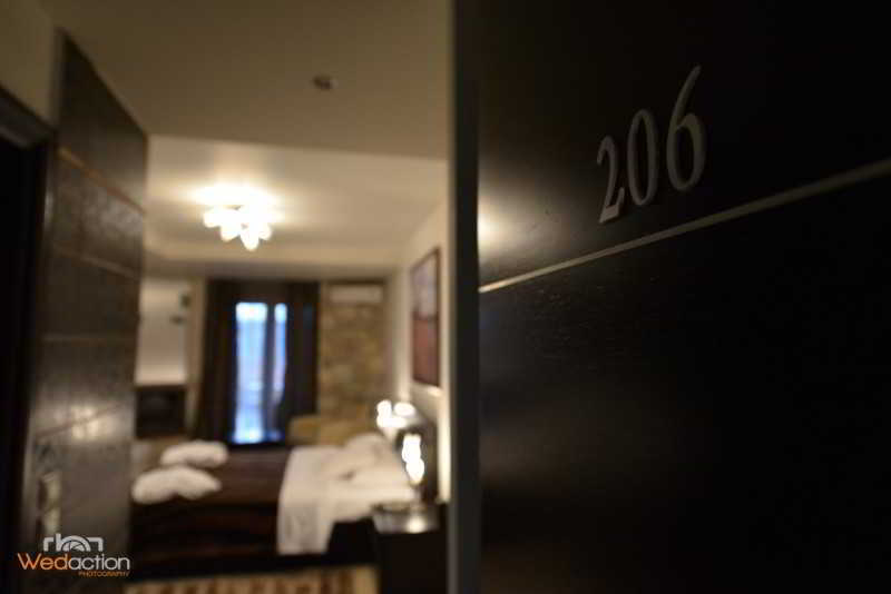Nymfes Hotel Káto Loutrákion 외부 사진