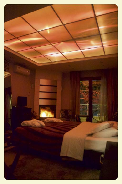 Nymfes Hotel Káto Loutrákion 객실 사진