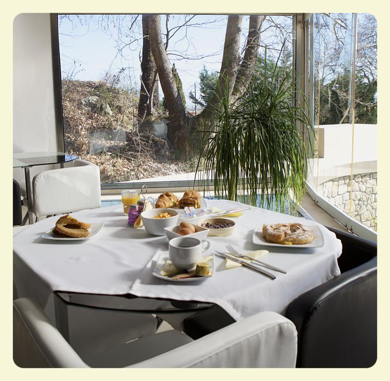 Nymfes Hotel Káto Loutrákion 외부 사진